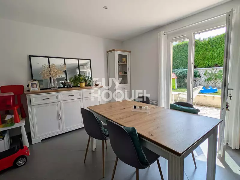 Maison, 94 m²