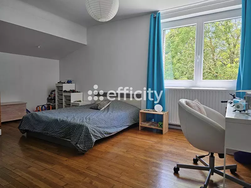 Maison, 195 m²