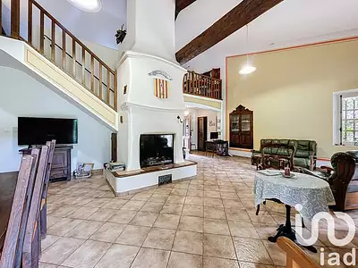 Maison, 251 m²