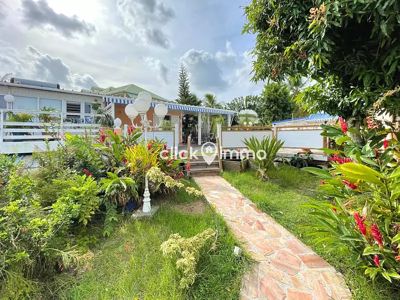 Maison, 220 m²