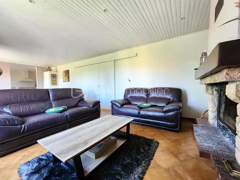 Maison, 163 m²