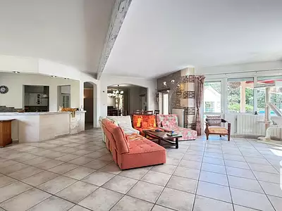 Maison, 320 m²