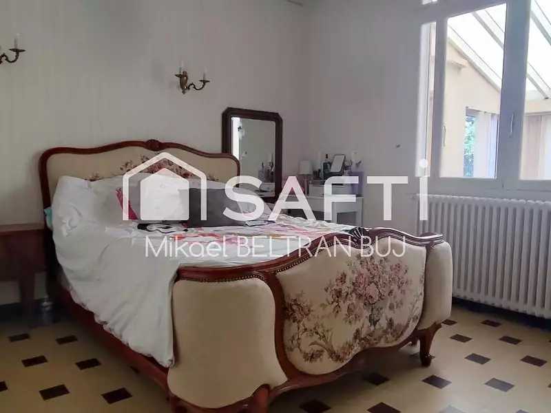 Maison, 250 m²