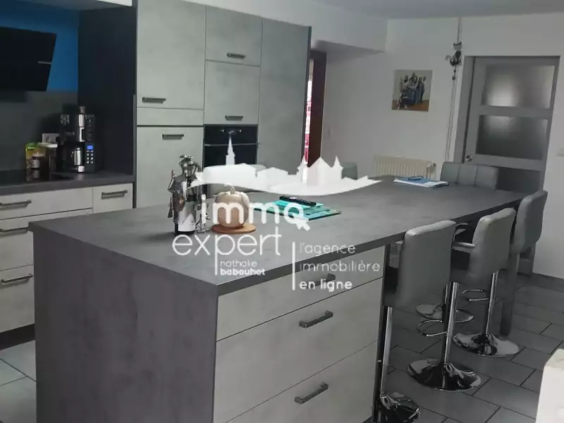 Maison, 167 m²