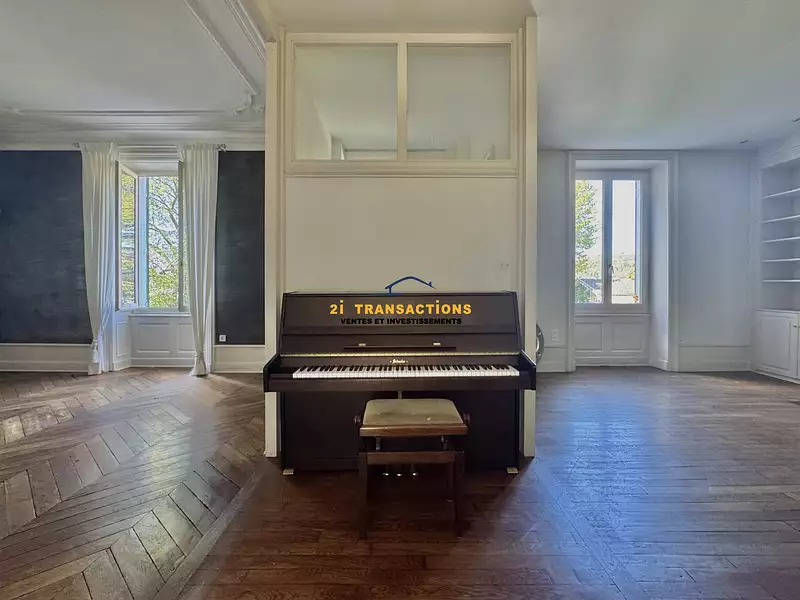 Maison, 285 m²