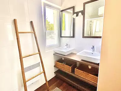 Maison, 180 m²