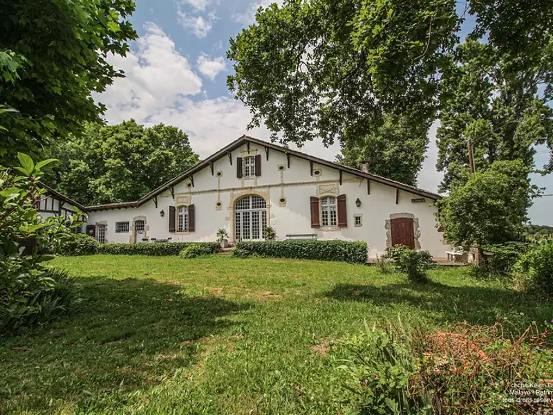 Maison, 276 m²