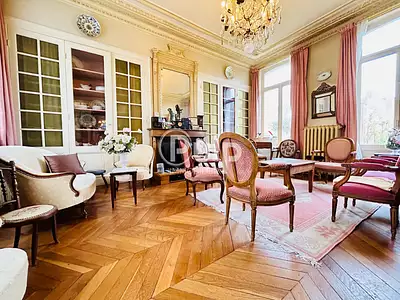 Maison, 246 m²