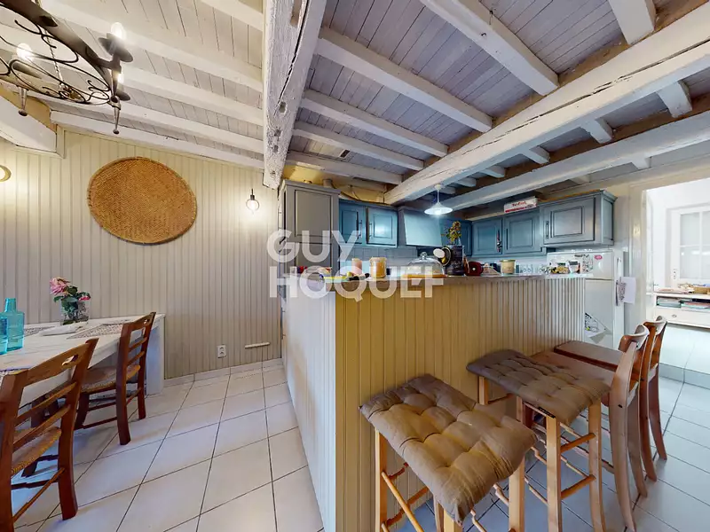 Immeuble, 145 m²