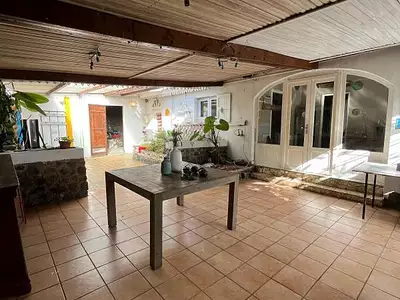 Maison, 250 m²
