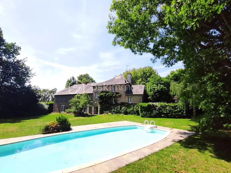 Maison, 212 m²