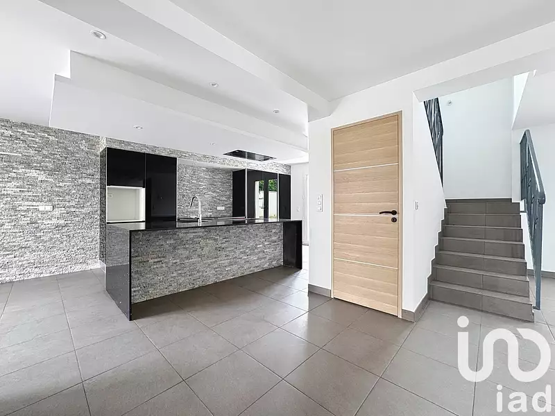 Maison, 182 m²