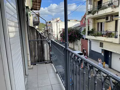 Immeuble, 381 m²