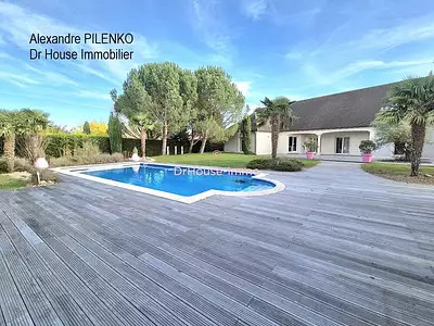 Maison, 360 m²