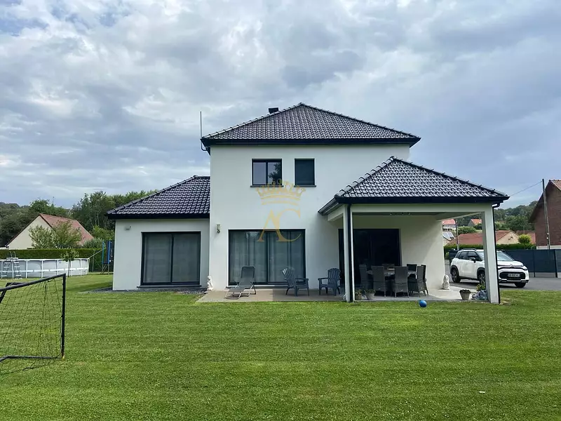 Maison, 151 m²