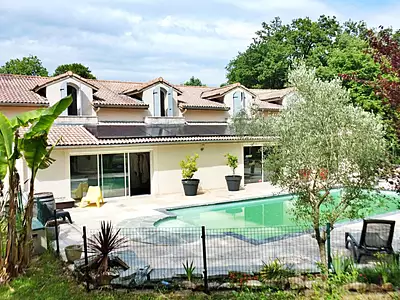 Maison, 338,08 m²