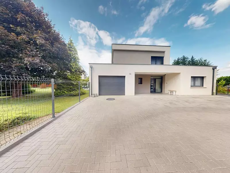 Maison, 205 m²