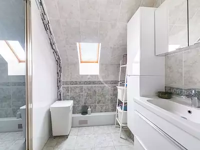 Maison, 184 m²
