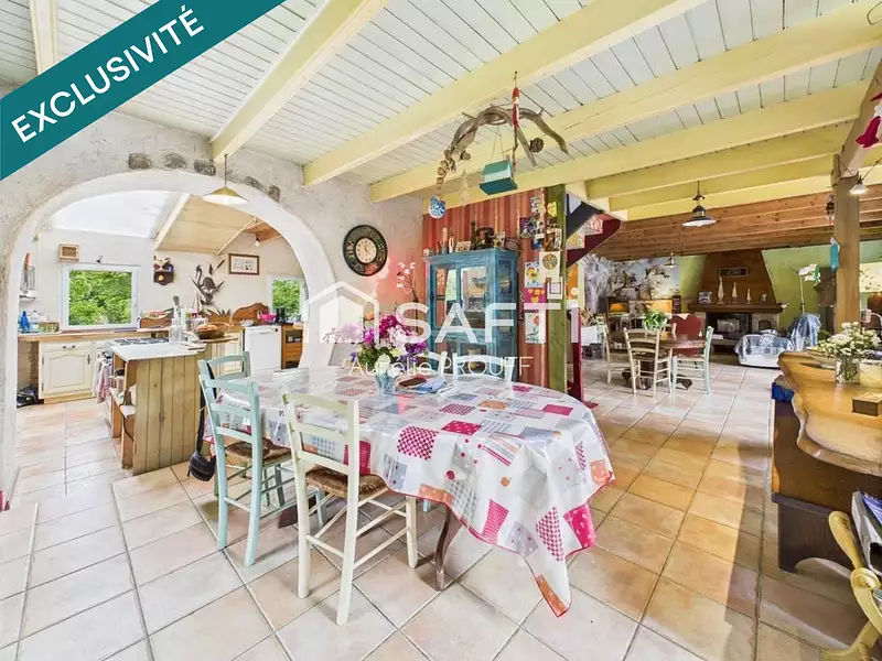 Maison, 228 m²