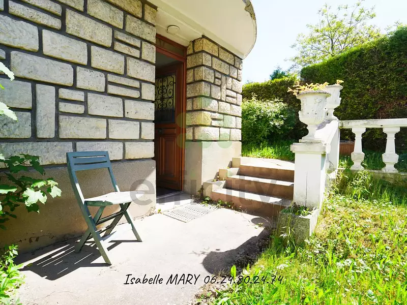 Maison, 179 m²