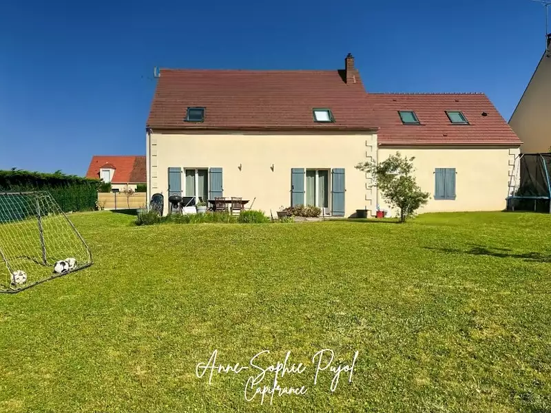 Maison, 164 m²
