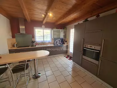 Maison, 200 m²