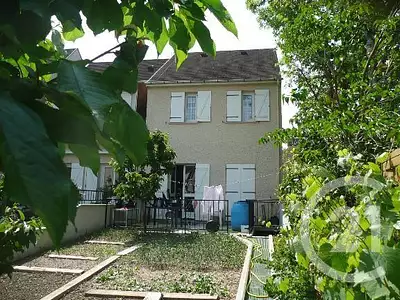 Maison, 111 m²