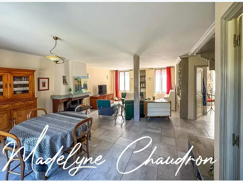 Maison, 170 m²
