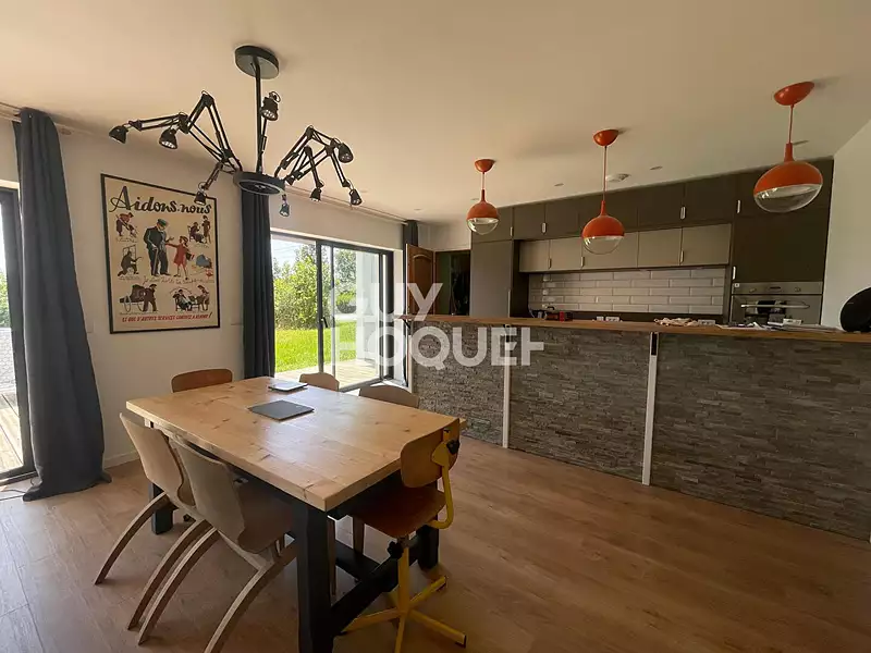Maison, 165 m²