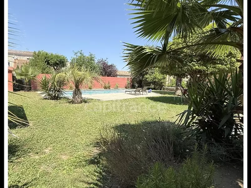 Maison, 250 m²