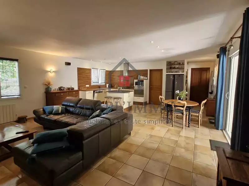Maison, 158 m²