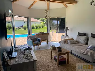 Maison, 228 m²
