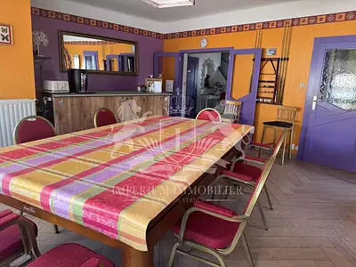 Maison, 255 m²