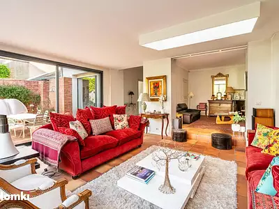 Maison, 252 m²
