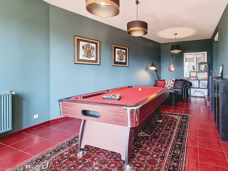 Maison, 530 m²