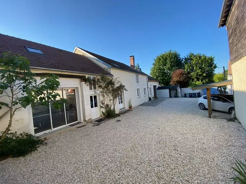 Maison, 272 m²