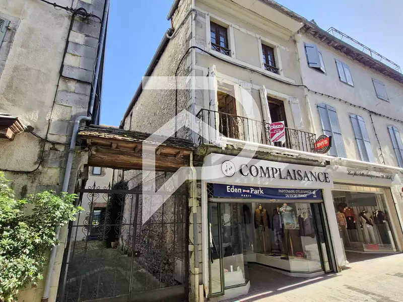 Immeuble, 190 m²