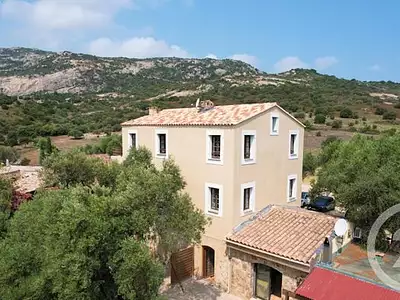Maison, 254 m²