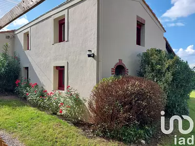 Maison, 166 m²