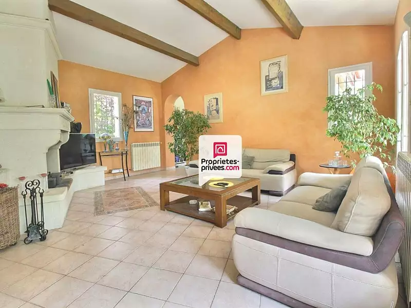 Maison, 230 m²