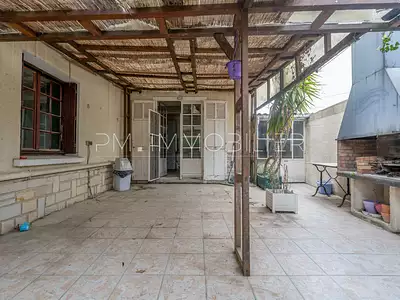 Maison, 235 m²