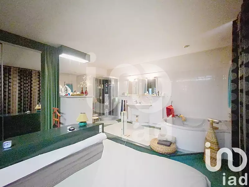 Maison, 253 m²