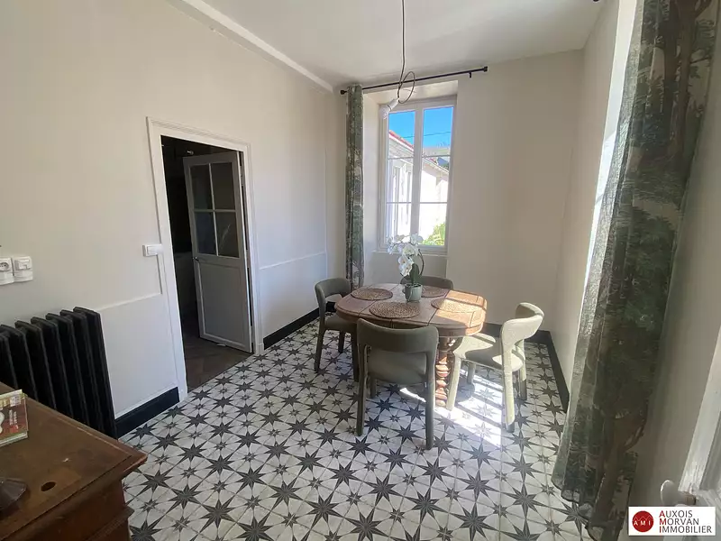 Maison, 170 m²