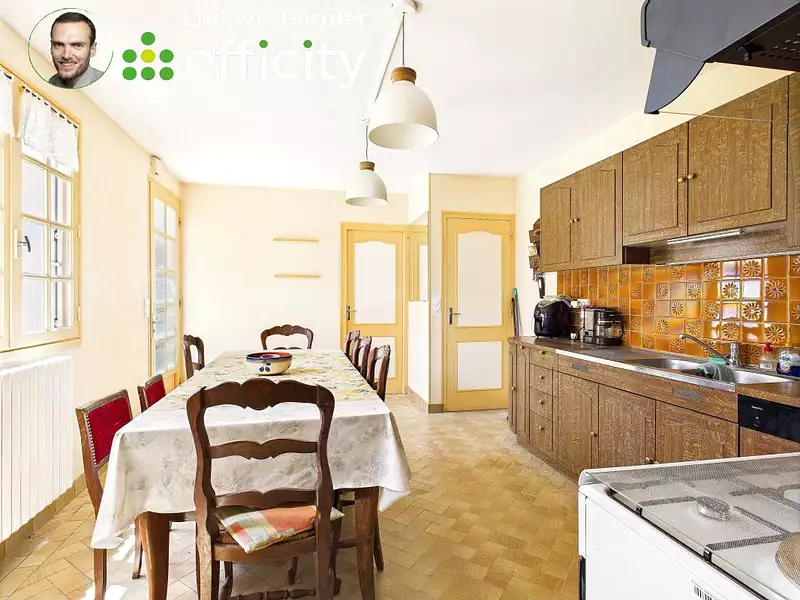 Maison, 180 m²