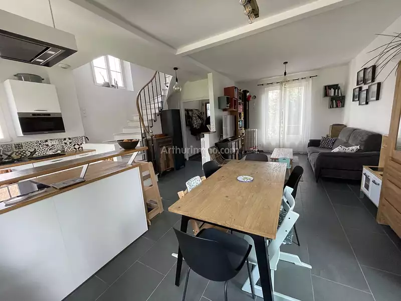 Maison, 87 m²