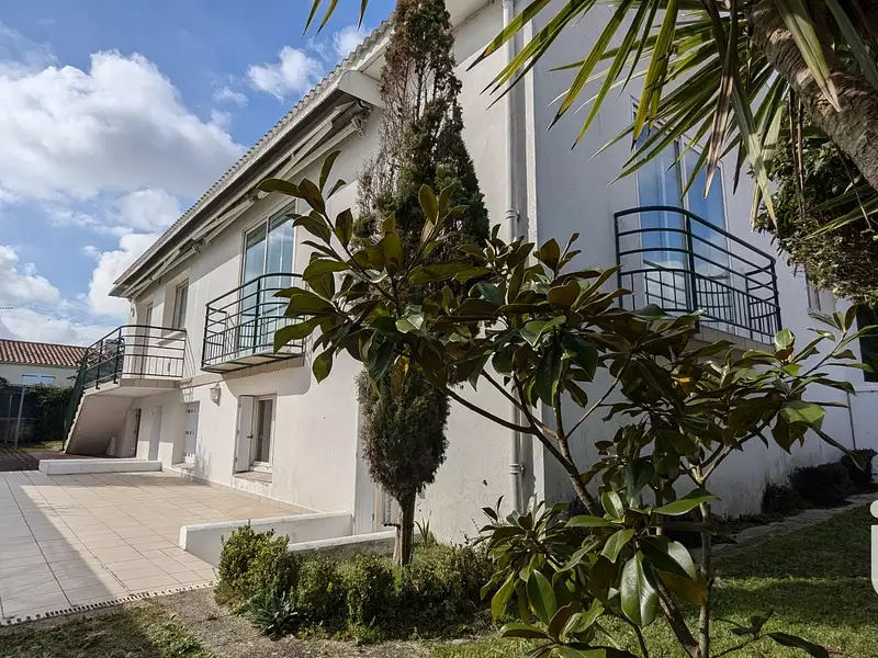 Maison, 176 m²