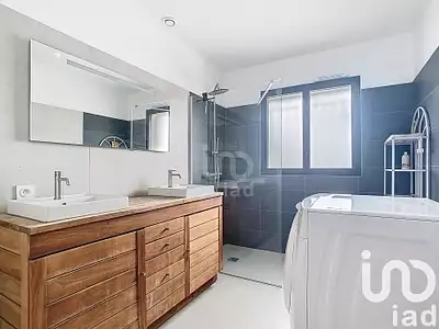 Maison, 196 m²