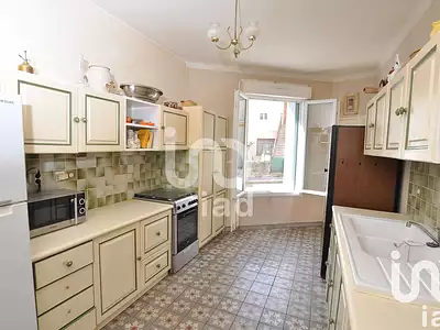 Maison, 311 m²