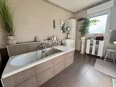 Maison, 140 m²