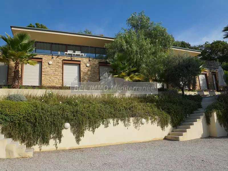 Maison, 300 m²